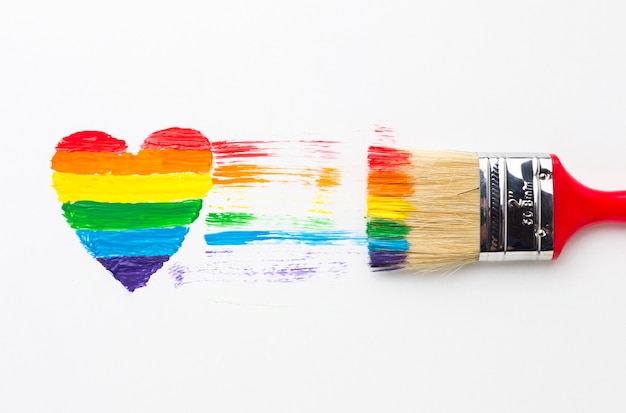 Photo big paint brush and rainbow heart