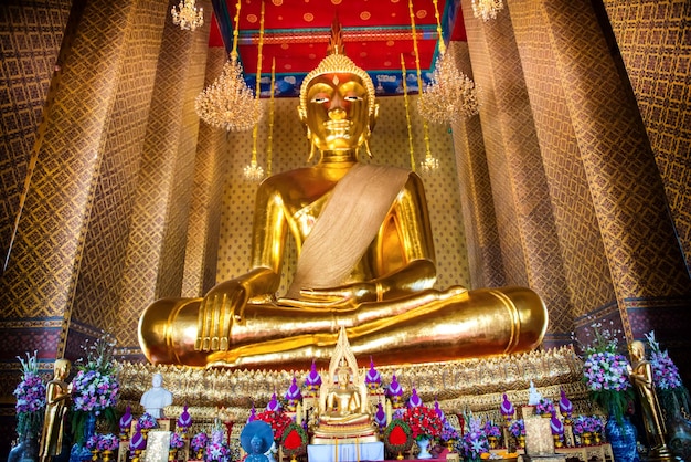 Big statue of sitting Buddha in buddhist temple