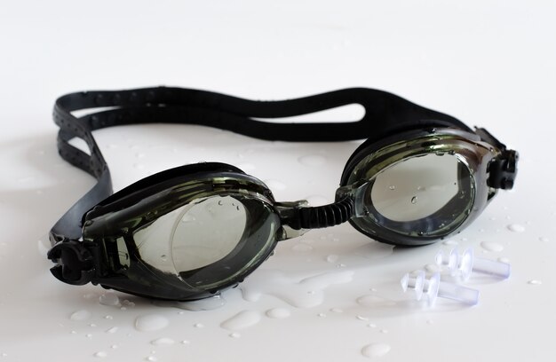 Black glasses for swim on white 