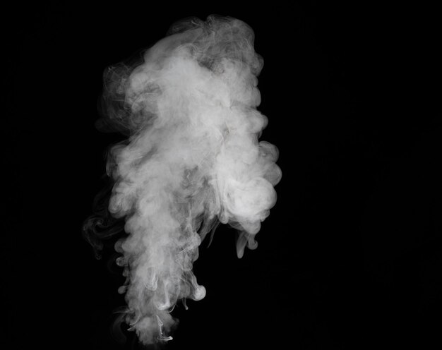 Photo a black and white photo of smoke from the fire