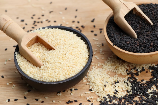 Black and white sesame seeds