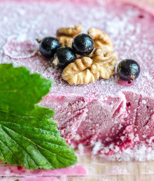 Blackcurrant ice cream texture