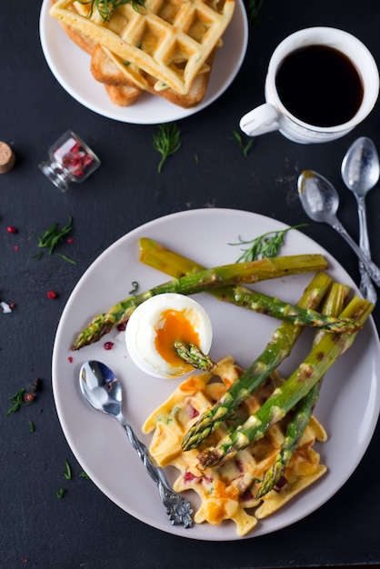 Boiled egg and asparagus