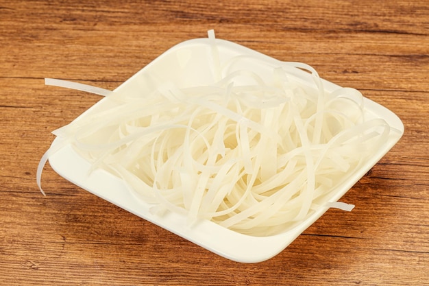 Boiled rice noodle for cooking