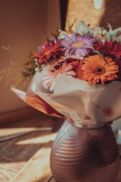 A bouquet of redtinged flowers