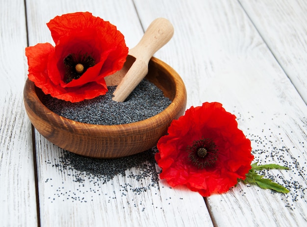 Photo bowl with poppy seeds