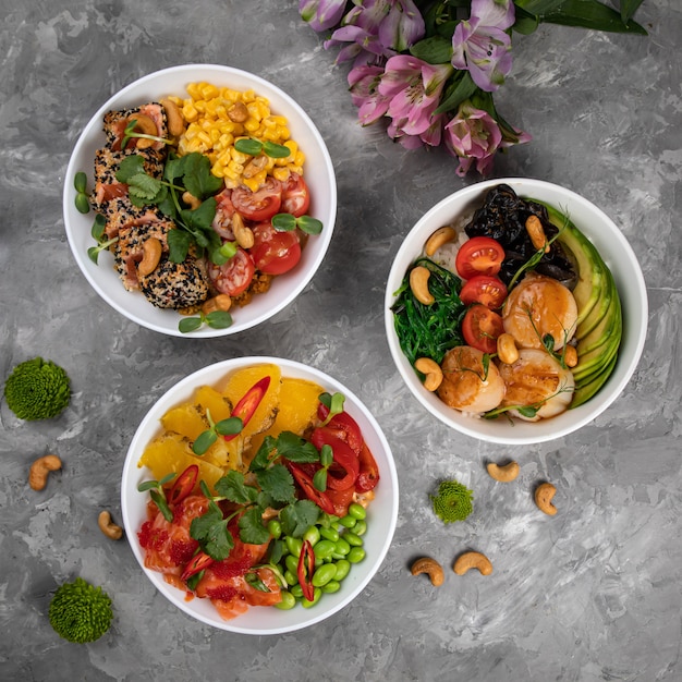 Bowls with traditional Hawaiian food