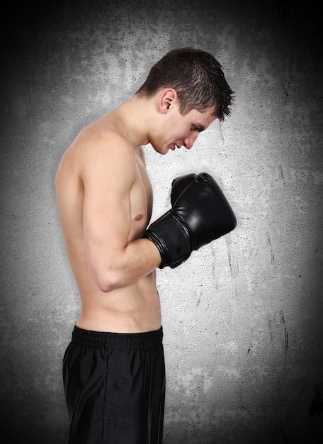 Boxer praying