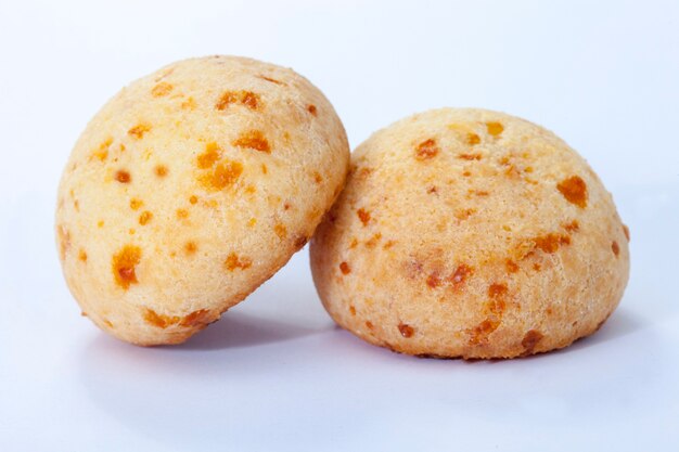 Photo brazilian snack cheese bread, pao de queijo