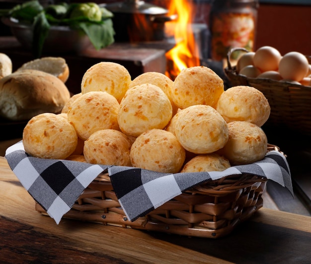 Brazilian snack cheese bread