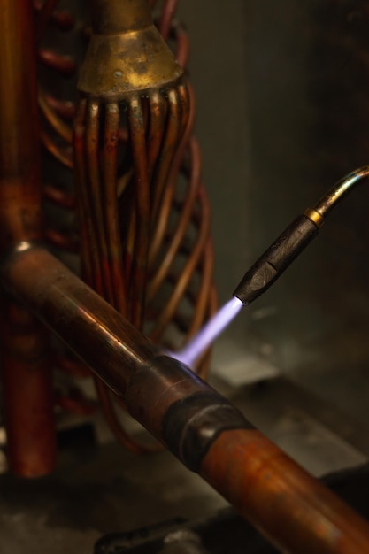 brazing copper pipes with a gas torch