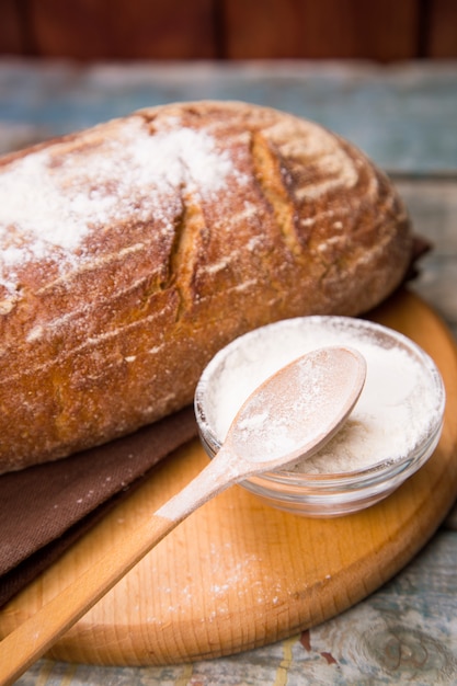 Bread with flour