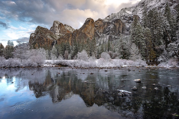 Breathtaking morning in the winter at Valley View Yosemite National Park