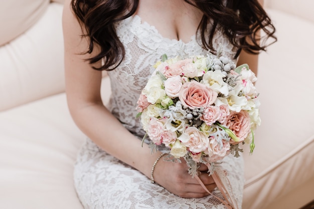 bride holding bouquet wedding day bridal bouquet