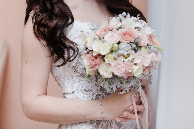 bride holding bouquet wedding day bridal bouquet