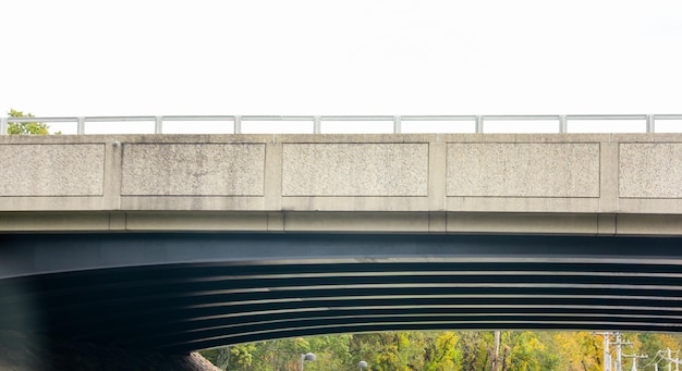 Photo bridge at sunrise connecting worlds with architectural elegance and tranquil beauty