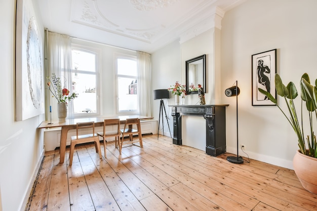 Bright dining room with decorative table and chairs