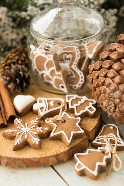 Brown gingerbread cookies in different shapes