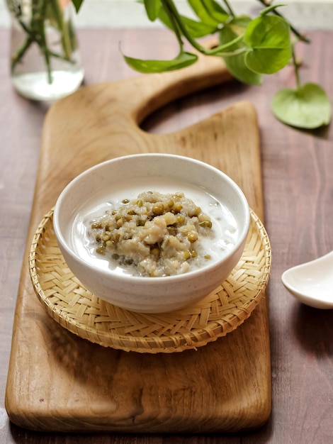 Bubur Kacang Hijau, Indonesian dessert or breakfast made from mung beans and coconut milk