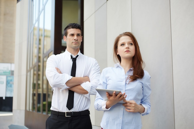 Business people working togheter in urban city