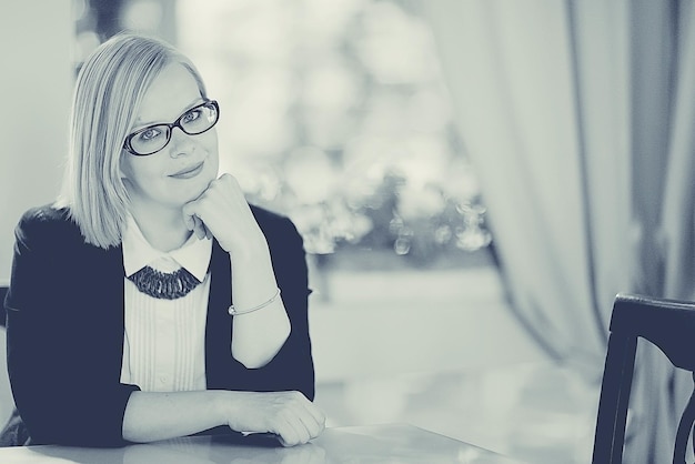 business woman in a cafe