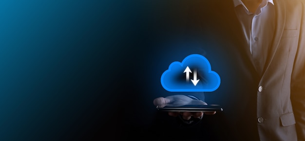 Photo businessman hold cloud icon