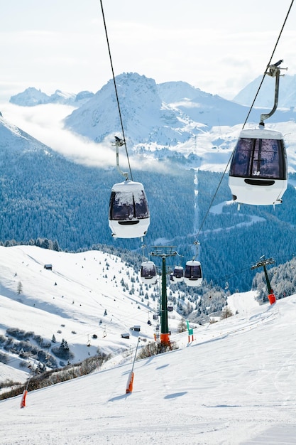 Cable car with supporting tower