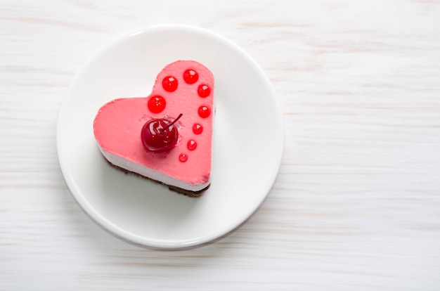 Cake in the form of heart