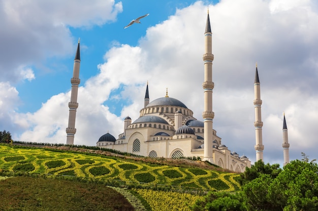 Camlica Mosque on the picturesque hill of Istanbul, Turkey.