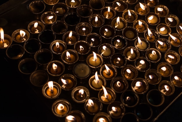 candles temple religion