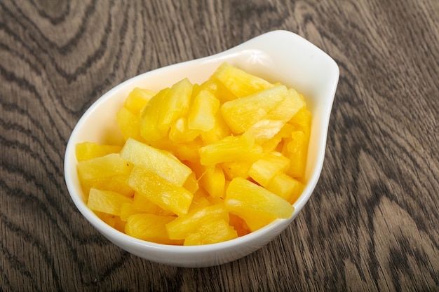 Canned pineapple