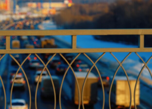 Photo car traffic view from city bridge backdrop