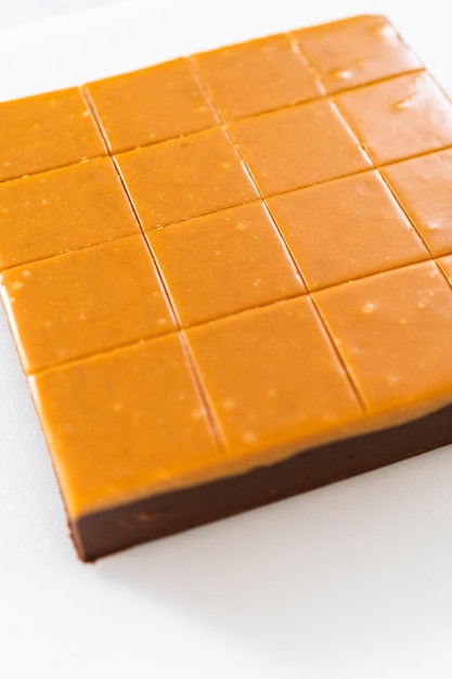 Caramel fudge