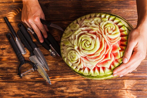 Photo carved watermelon fruit prepared for the carving