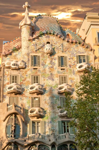 Casa Battlo Barcelona exterior sunsetview