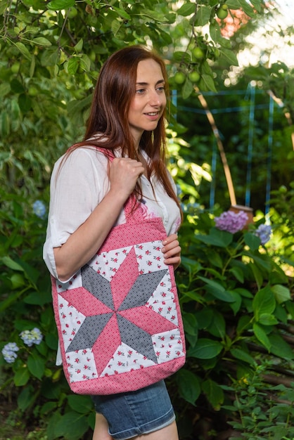 Casual outfit with the modern bag for everyday carrying