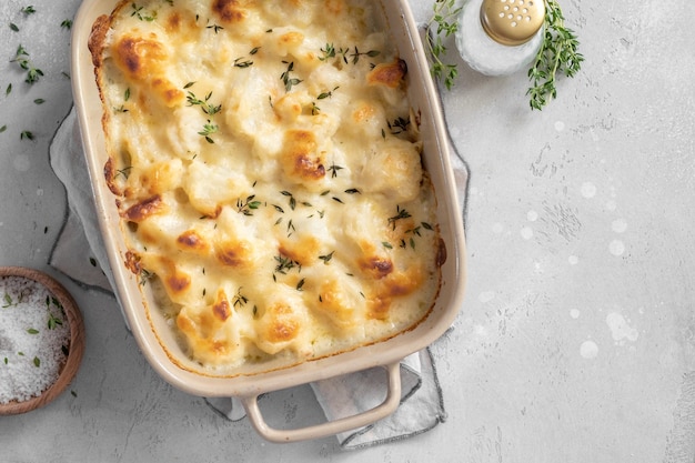 Cauliflower gratin with bechamel sauce