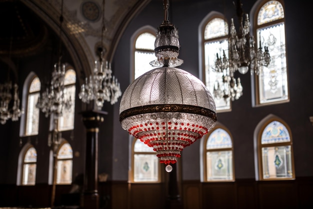 Photo a chandelier with the word lager on it