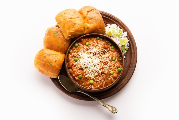 Cheese Pav Bhaji Recipe is a street food Bhajipav recipe with addition of cheese