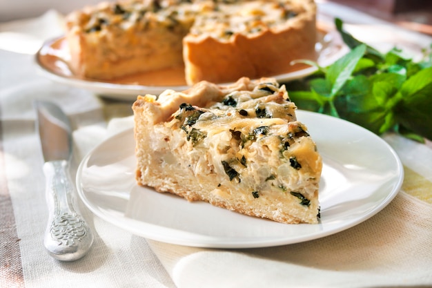 Cheese tart with cauliflower and mint