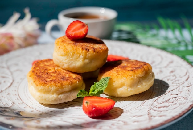 cheesecakes for breakfast with berries in a restaurant