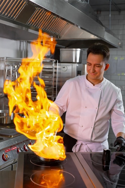 chef preparing ludo in a restaurant for guests