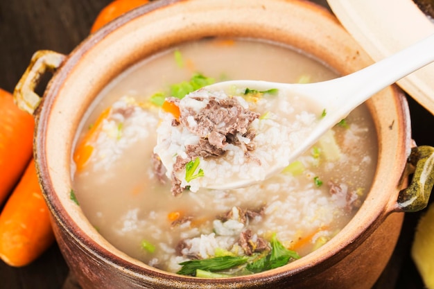 Chinese Cuisine: beef casserole porridge