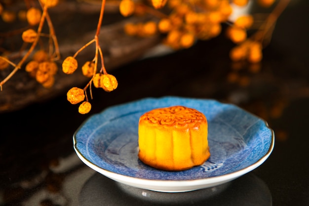 Chinese festival, the family reunited for the Mid-Autumn Festival, enjoying moon cakes,