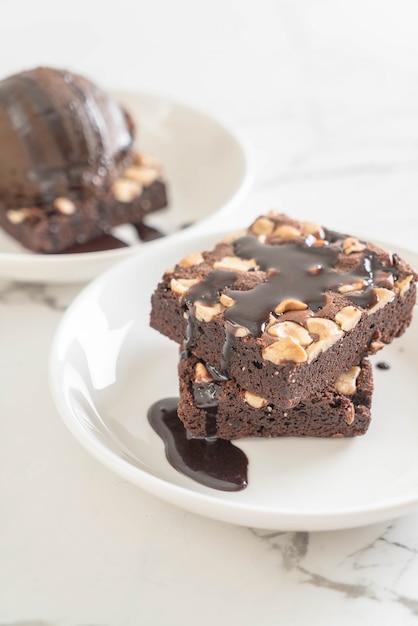 chocolate brownies with chocolate sauce