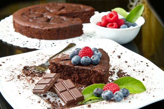 Chocolate cake with fresh berry