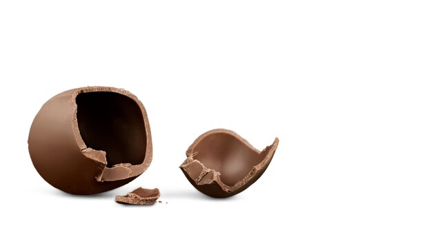 Photo chocolate easter egg on backgrouund