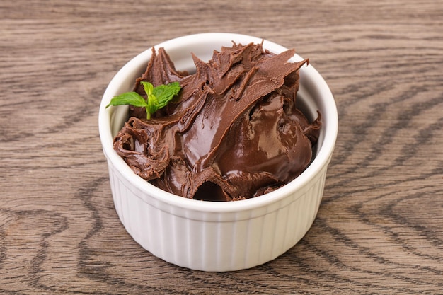 Chocolate spread with nazelnut