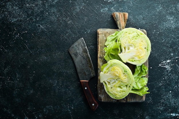 Photo chopped iceberg lettuce green healthy organic food top view free copy space