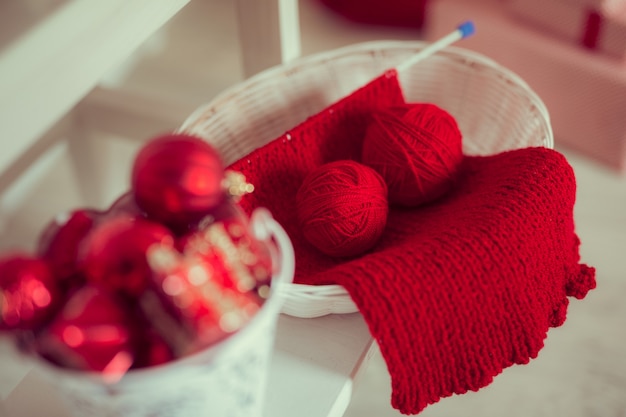 Christmas balls and knitting thread balls